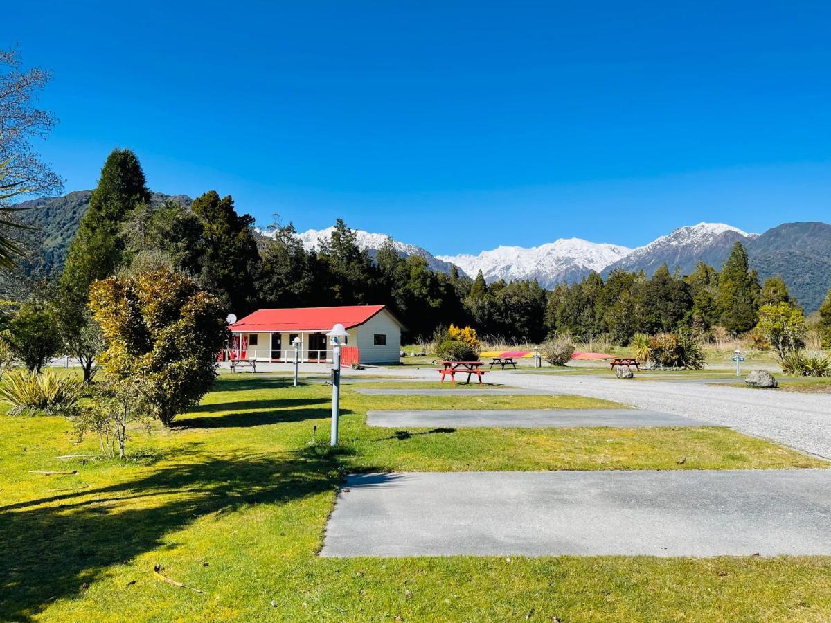 Franz Josef Top 10 Holiday Park Exterior photo