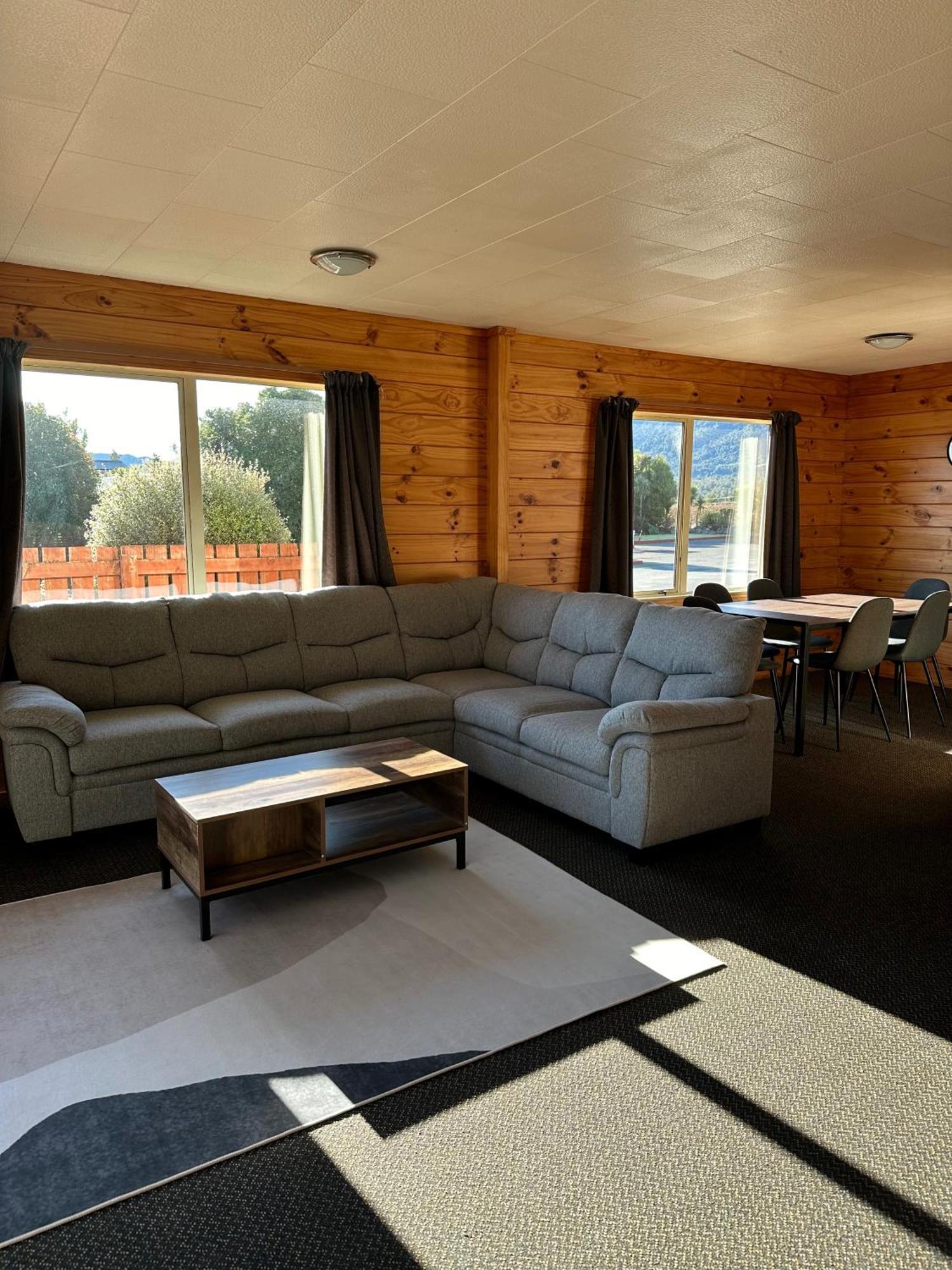 Franz Josef Top 10 Holiday Park Exterior photo