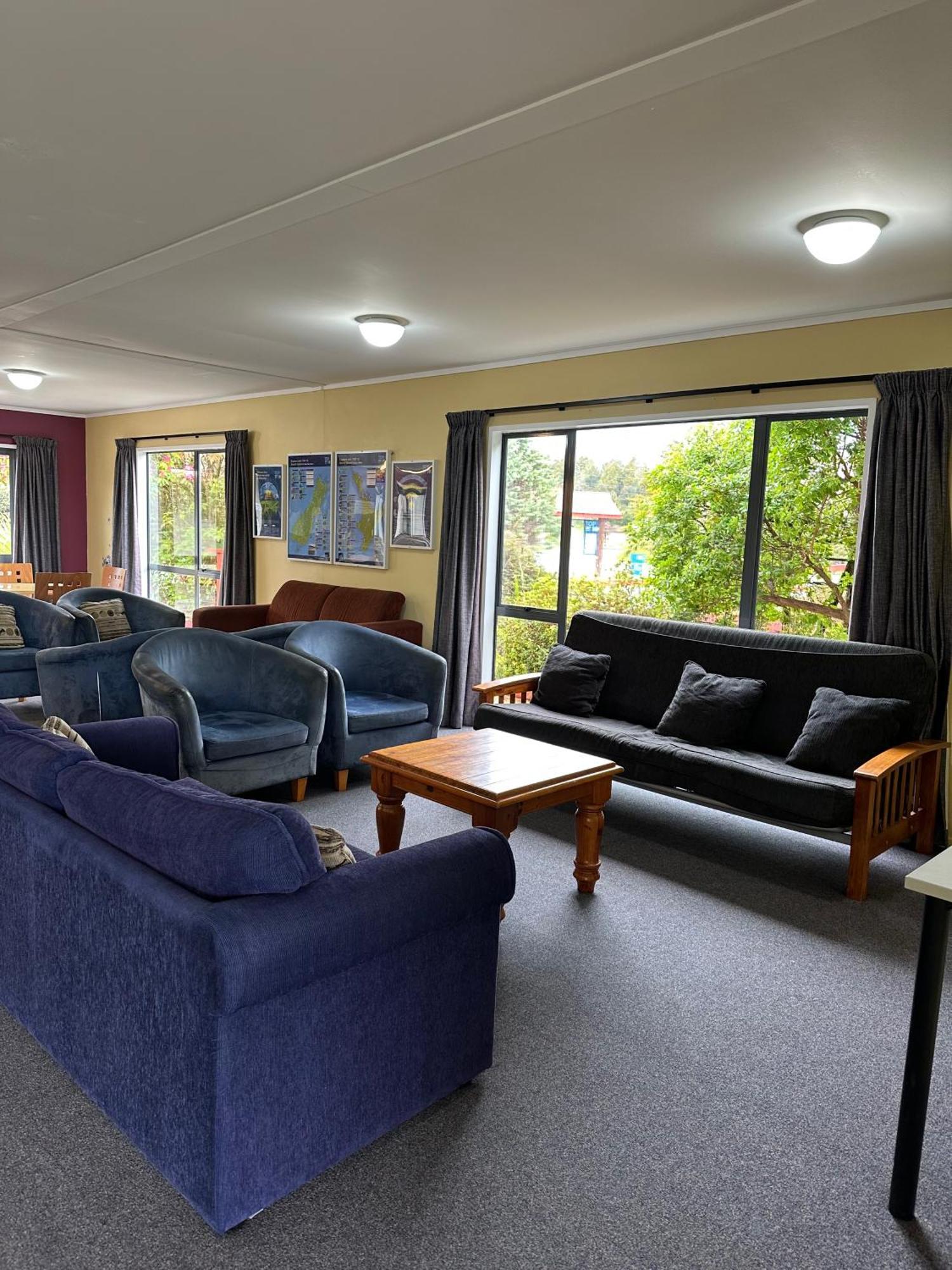 Franz Josef Top 10 Holiday Park Exterior photo