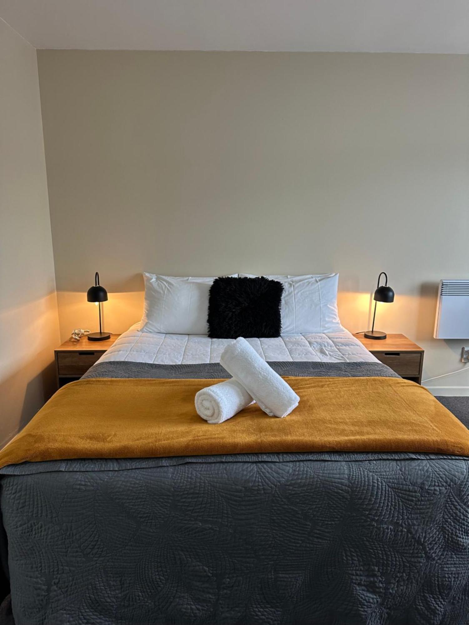 Franz Josef Top 10 Holiday Park Room photo